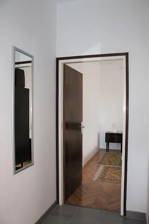 Apartment Bile Kaštela 0*,