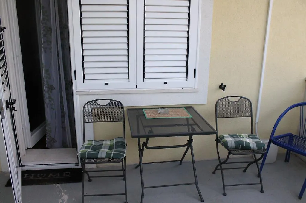 Apartment Bile Kastela 0*,